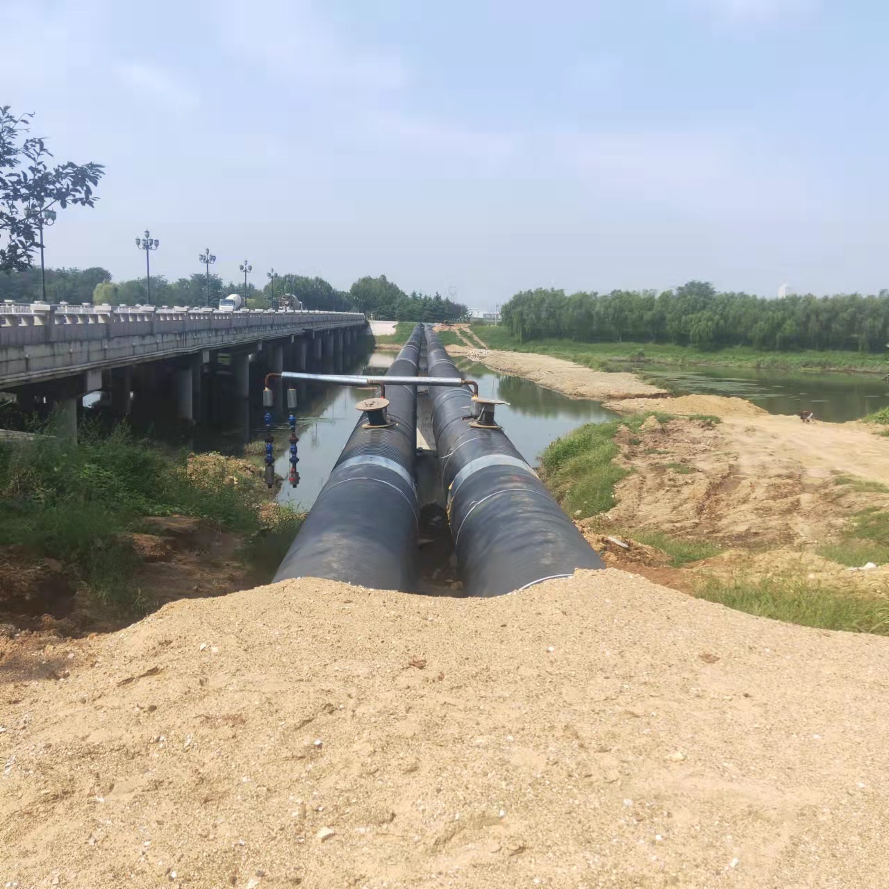 襄阳管道长距离内部除垢输油管道清洗